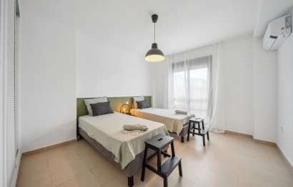 Resale - Apartment - Middle Floor Apartment - Marbella - Nueva Andalucia