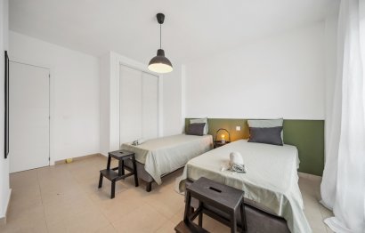 Resale - Apartment - Middle Floor Apartment - Marbella - Nueva Andalucia