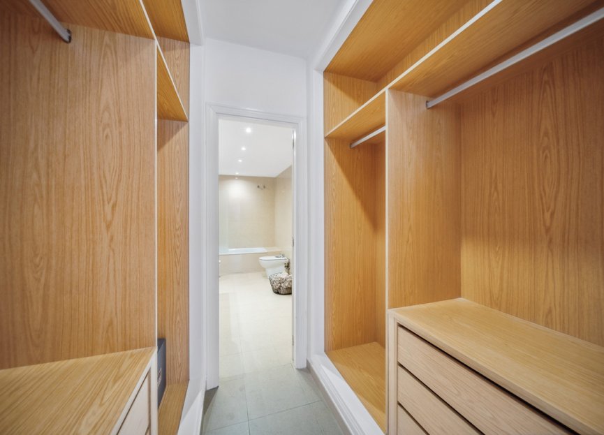 Resale - Apartment - Middle Floor Apartment - Marbella - Nueva Andalucia