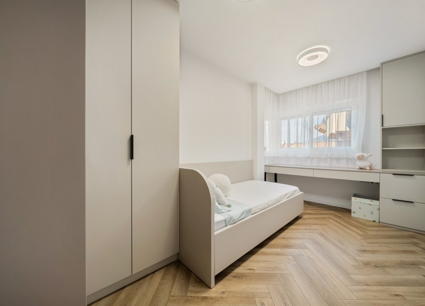 Resale - Ground floor apartment - Marbella - Nueva Andalucia