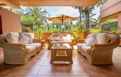 Resale - Ground floor apartment - Marbella - Puerto Banús