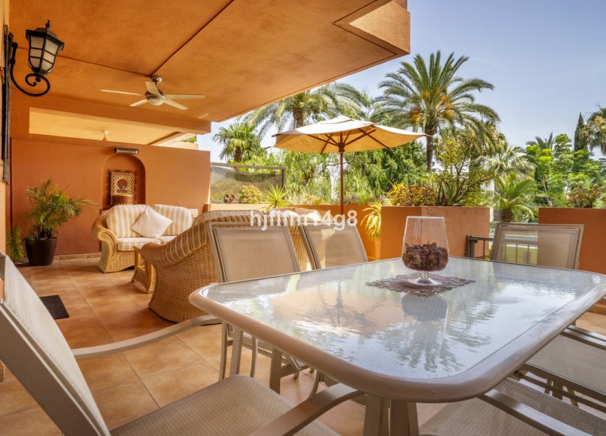 Resale - Ground floor apartment - Marbella - Puerto Banús