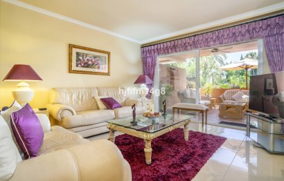 Resale - Ground floor apartment - Marbella - Puerto Banús