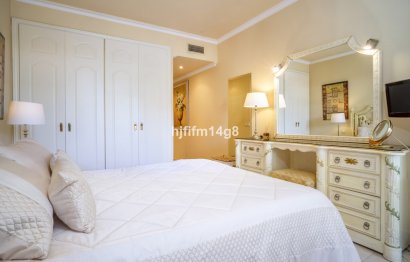 Resale - Ground floor apartment - Marbella - Puerto Banús