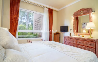 Resale - Ground floor apartment - Marbella - Puerto Banús