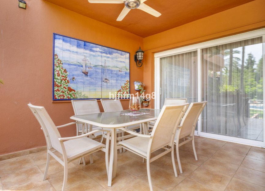 Resale - Ground floor apartment - Marbella - Puerto Banús