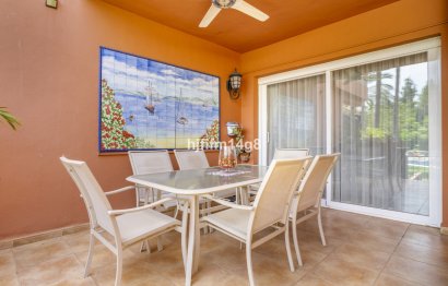 Resale - Ground floor apartment - Marbella - Puerto Banús