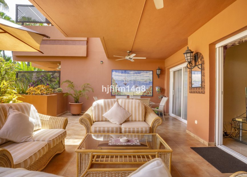 Resale - Ground floor apartment - Marbella - Puerto Banús