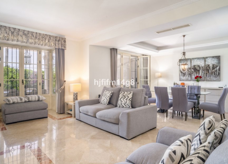 Reventa - House - Townhouse - Marbella - Nueva Andalucia