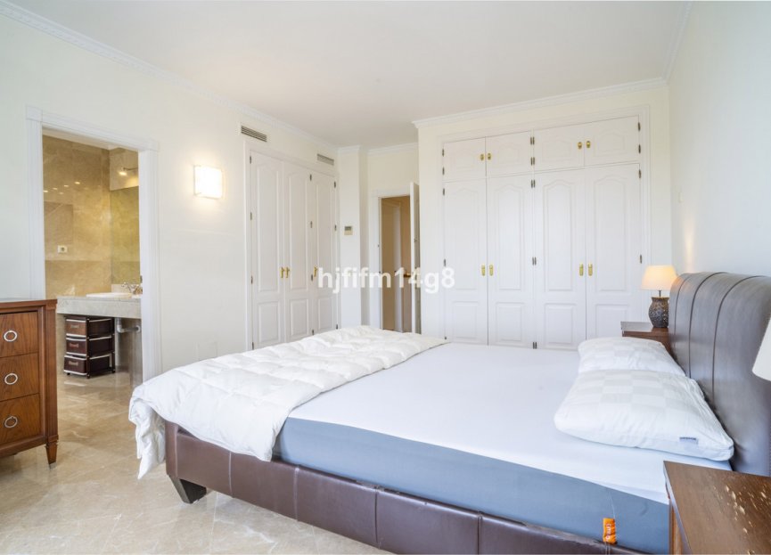 Reventa - House - Townhouse - Marbella - Nueva Andalucia