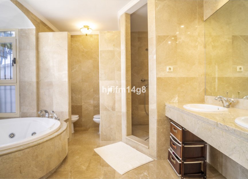 Reventa - House - Townhouse - Marbella - Nueva Andalucia