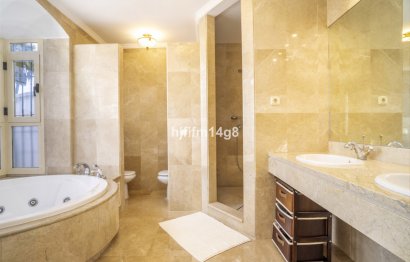 Reventa - House - Townhouse - Marbella - Nueva Andalucia