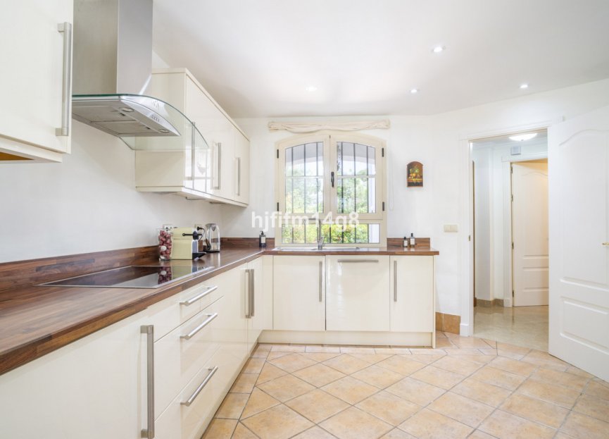 Reventa - House - Townhouse - Marbella - Nueva Andalucia