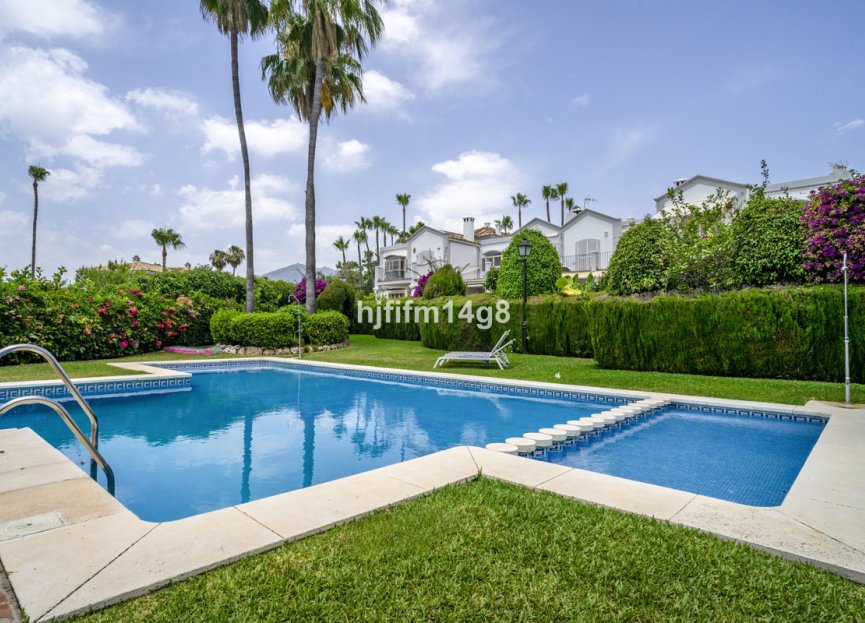 Reventa - House - Townhouse - Marbella - Nueva Andalucia