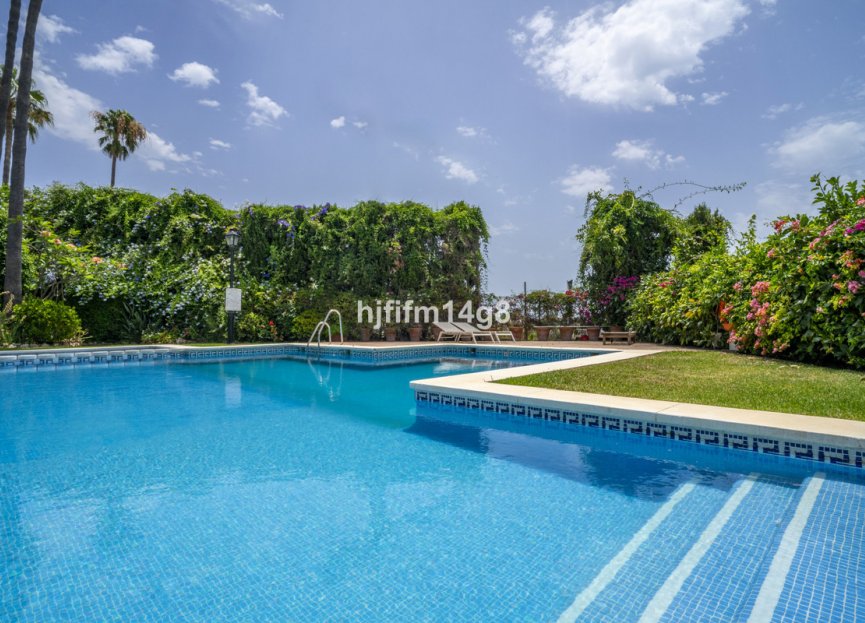 Reventa - House - Townhouse - Marbella - Nueva Andalucia