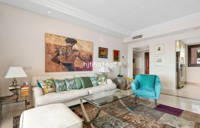 Resale - Apartment - Penthouse - Estepona - Estepona Centro