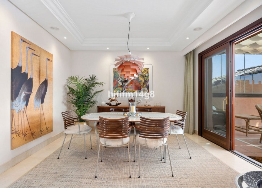 Resale - Apartment - Penthouse - Estepona - Estepona Centro