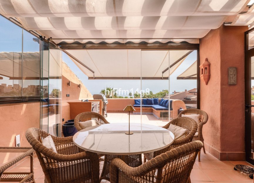 Resale - Apartment - Penthouse - Estepona - Estepona Centro