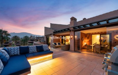 Resale - Apartment - Penthouse - Estepona - Estepona Centro