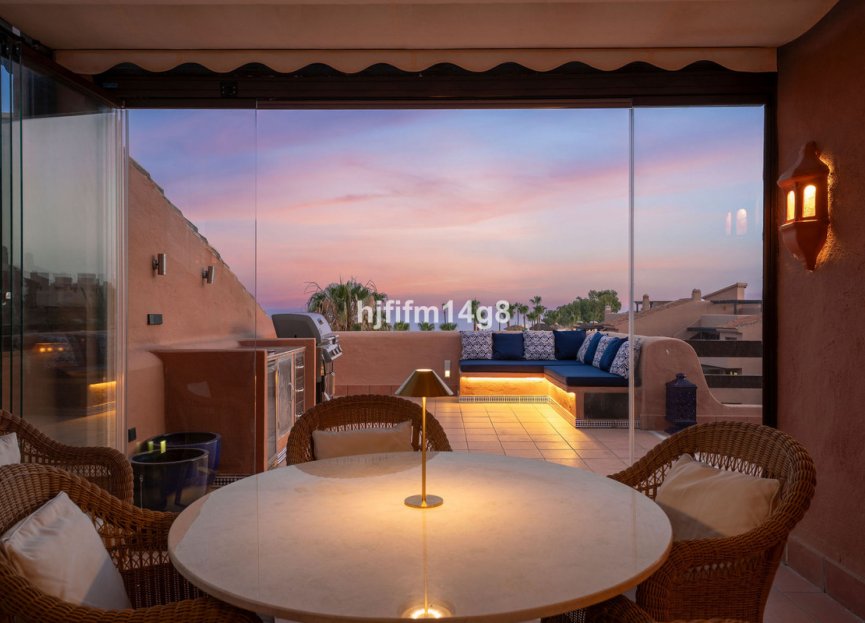 Resale - Apartment - Penthouse - Estepona - Estepona Centro
