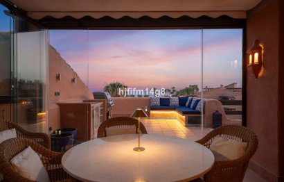 Resale - Apartment - Penthouse - Estepona - Estepona Centro