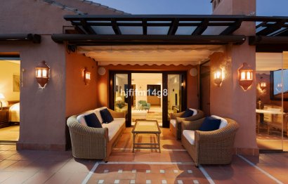 Resale - Apartment - Penthouse - Estepona - Estepona Centro