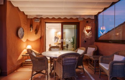 Resale - Apartment - Penthouse - Estepona - Estepona Centro