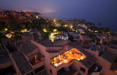 Resale - Apartment - Penthouse - Estepona - Estepona Centro