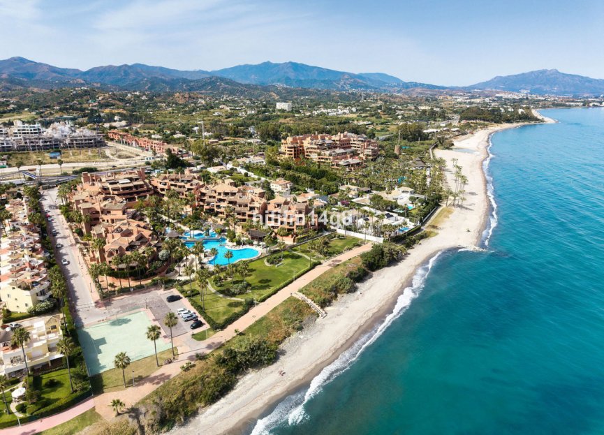 Resale - Apartment - Penthouse - Estepona - Estepona Centro