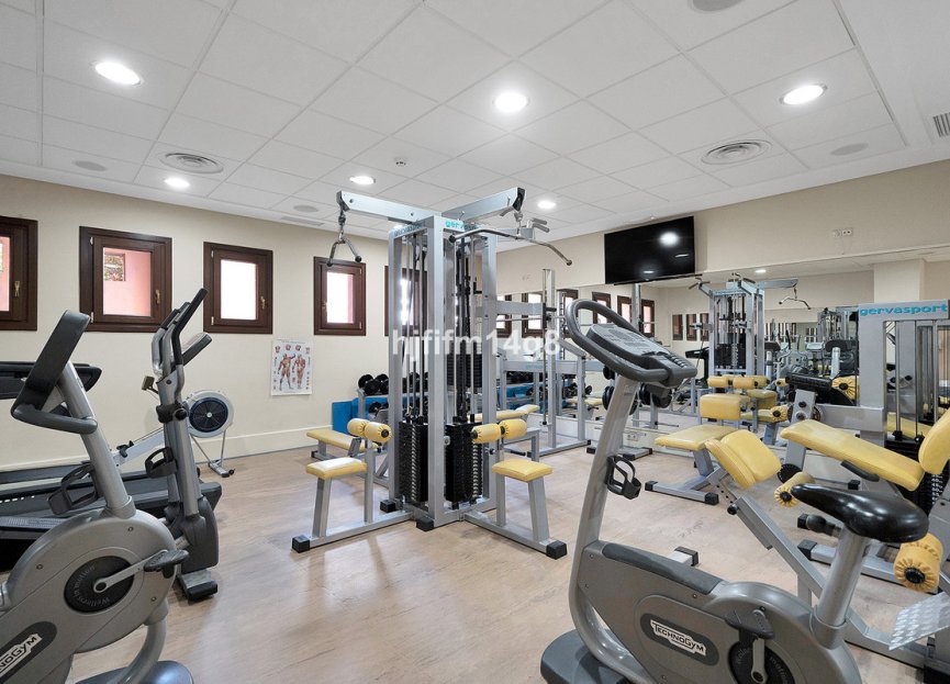 Resale - Apartment - Penthouse - Estepona - Estepona Centro