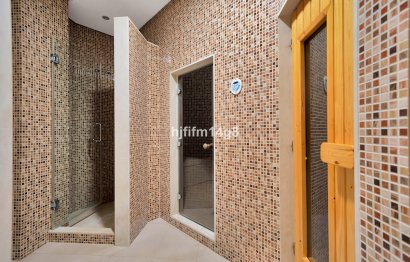 Resale - Apartment - Penthouse - Estepona - Estepona Centro