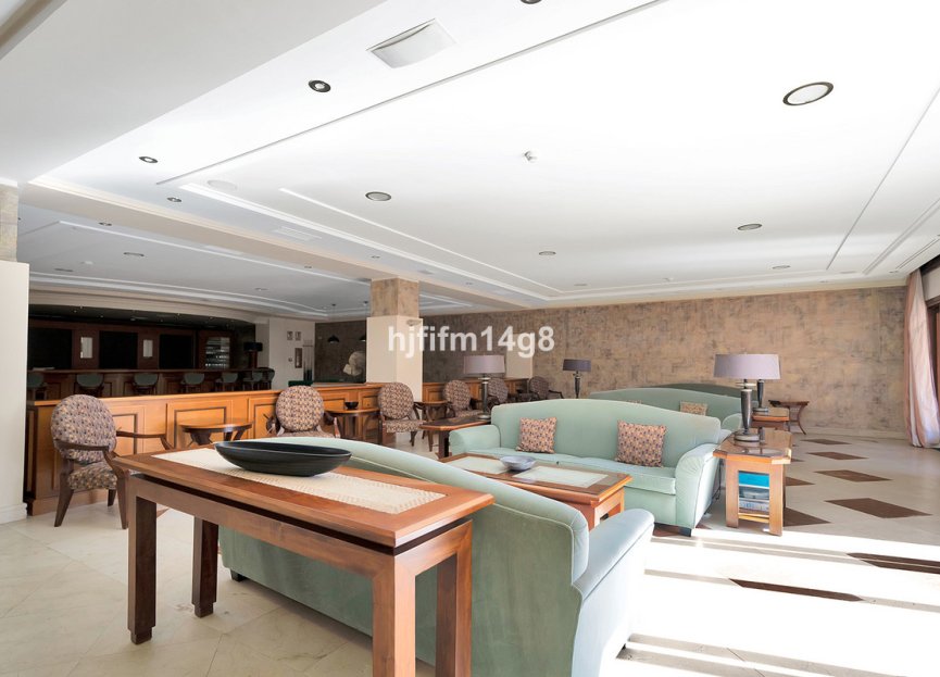 Resale - Apartment - Penthouse - Estepona - Estepona Centro