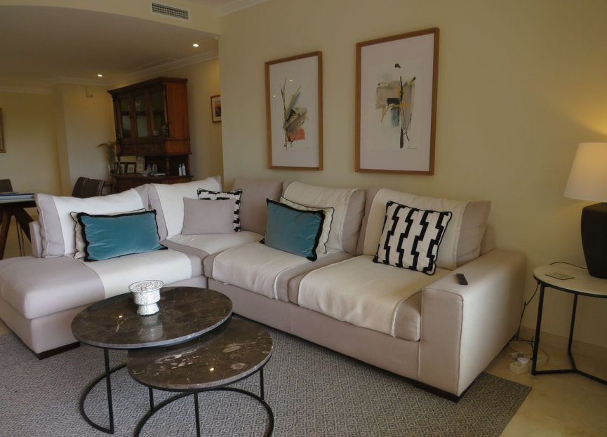 Resale - Ground floor apartment - Marbella - Elviria