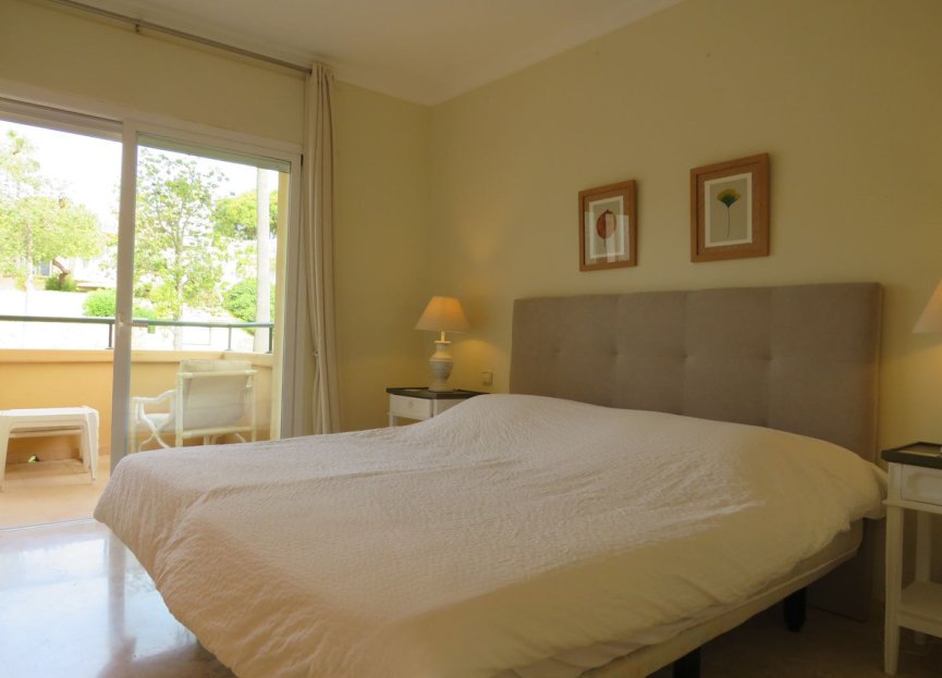 Resale - Ground floor apartment - Marbella - Elviria