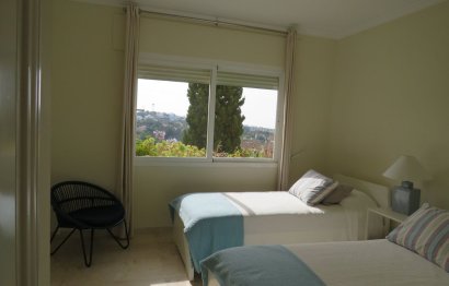 Resale - Ground floor apartment - Marbella - Elviria