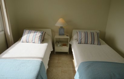 Resale - Ground floor apartment - Marbella - Elviria