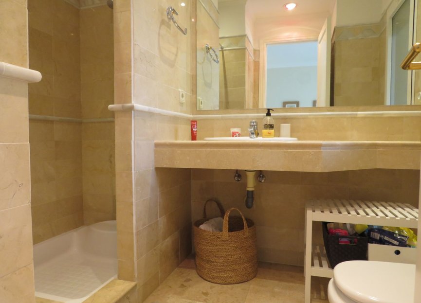 Resale - Ground floor apartment - Marbella - Elviria