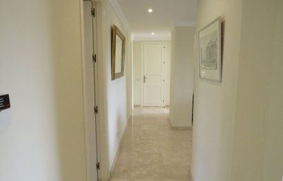 Resale - Ground floor apartment - Marbella - Elviria