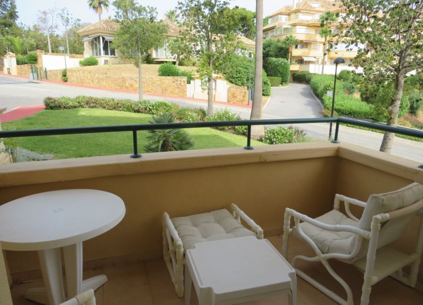 Resale - Ground floor apartment - Marbella - Elviria