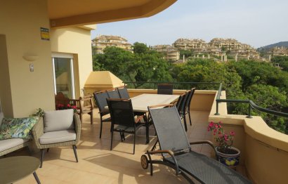 Resale - Ground floor apartment - Marbella - Elviria