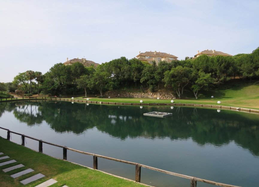 Resale - Ground floor apartment - Marbella - Elviria