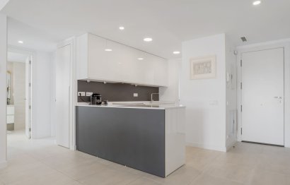 Resale - Apartment - Penthouse - Estepona - Selwo