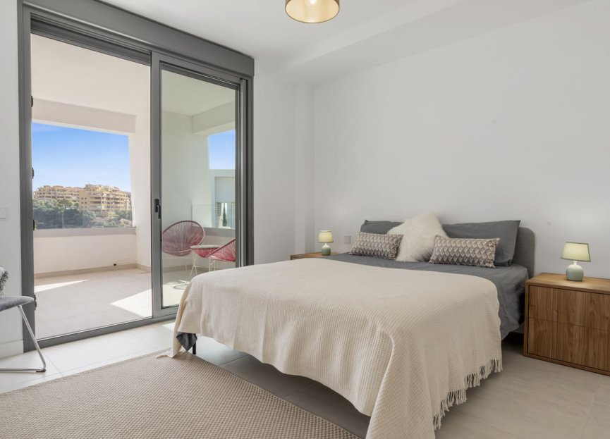 Resale - Apartment - Penthouse - Estepona - Selwo