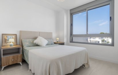 Resale - Apartment - Penthouse - Estepona - Selwo