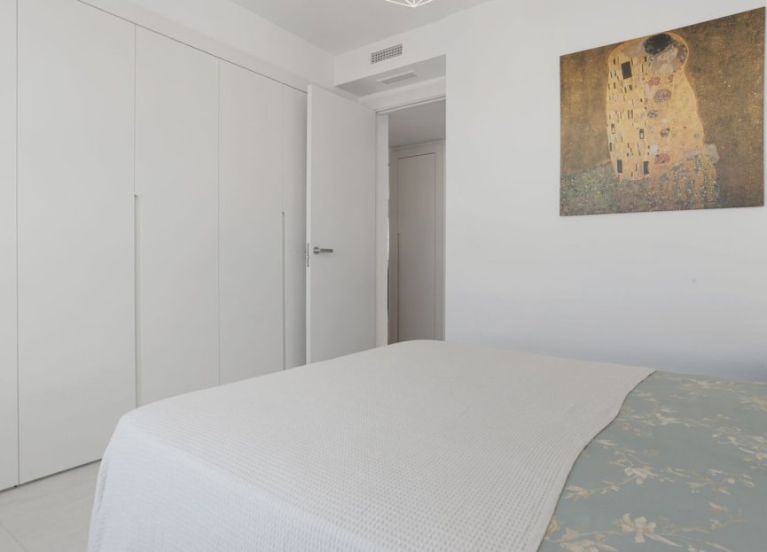 Resale - Apartment - Penthouse - Estepona - Selwo