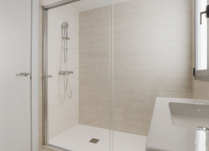 Resale - Apartment - Penthouse - Estepona - Selwo