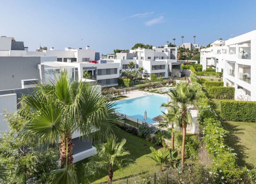 Resale - Apartment - Penthouse - Estepona - Selwo