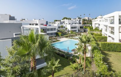Resale - Apartment - Penthouse - Estepona - Selwo