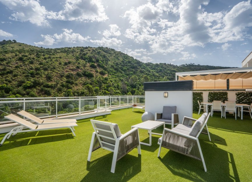 Resale - Apartment - Penthouse - Benahavís - Benahavís Centro