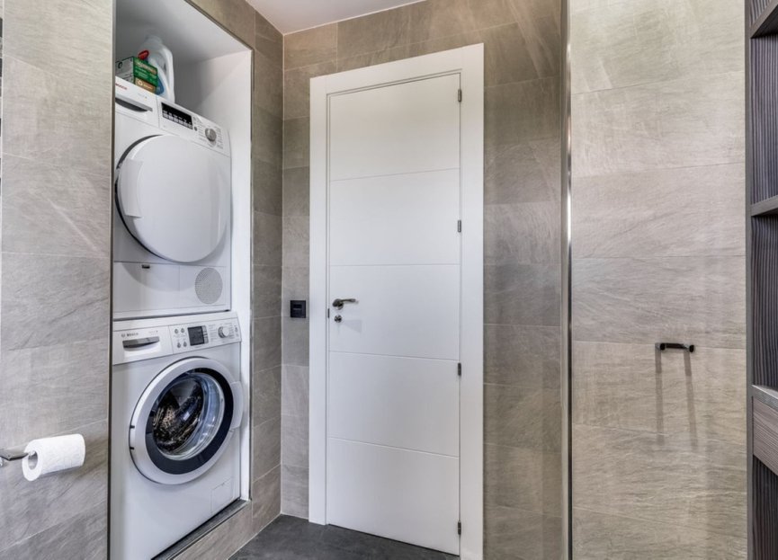 Resale - Apartment - Penthouse - Marbella - Puerto Banús